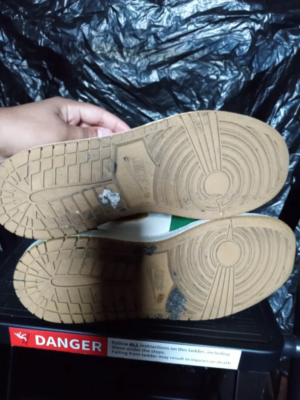 Jordan 1 Retro High OG GS 'Celtics' 6Y (Rare/Limited Release)